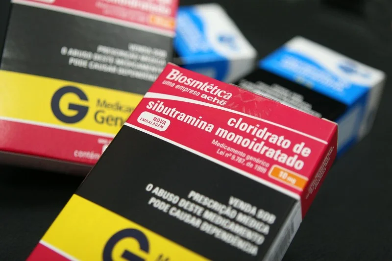 Sibutramina O que é e como funciona esse medicamento para emagrecimento?